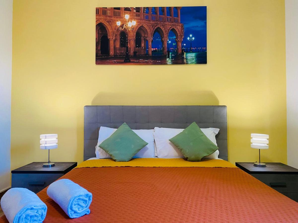 Venice Popular Residence Mestre Bagian luar foto