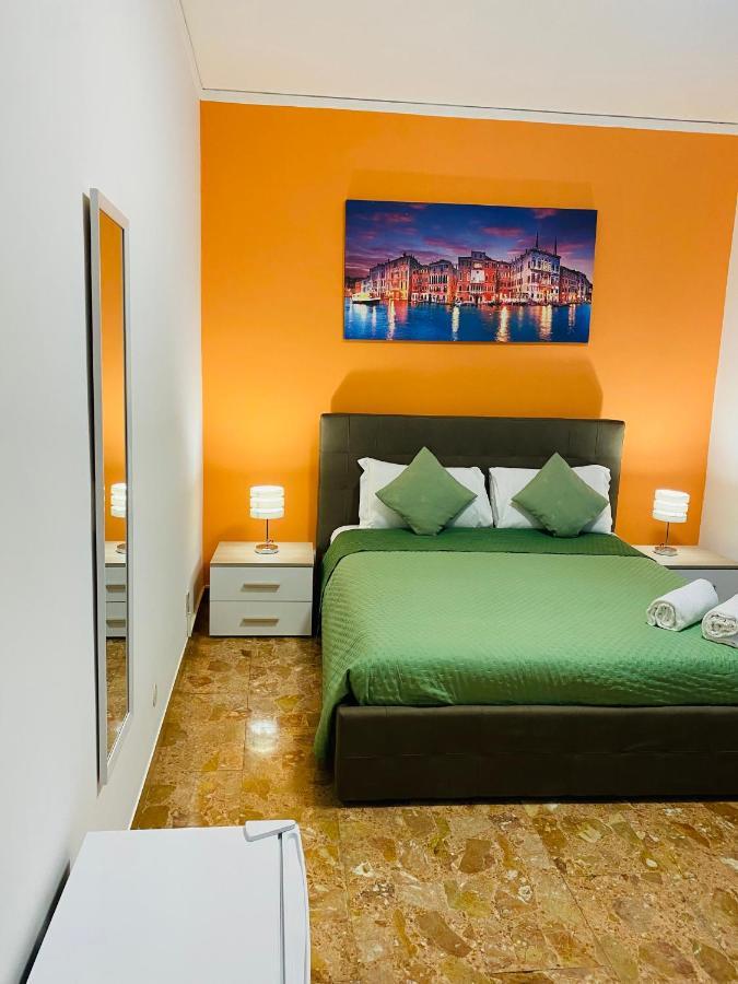 Venice Popular Residence Mestre Bagian luar foto