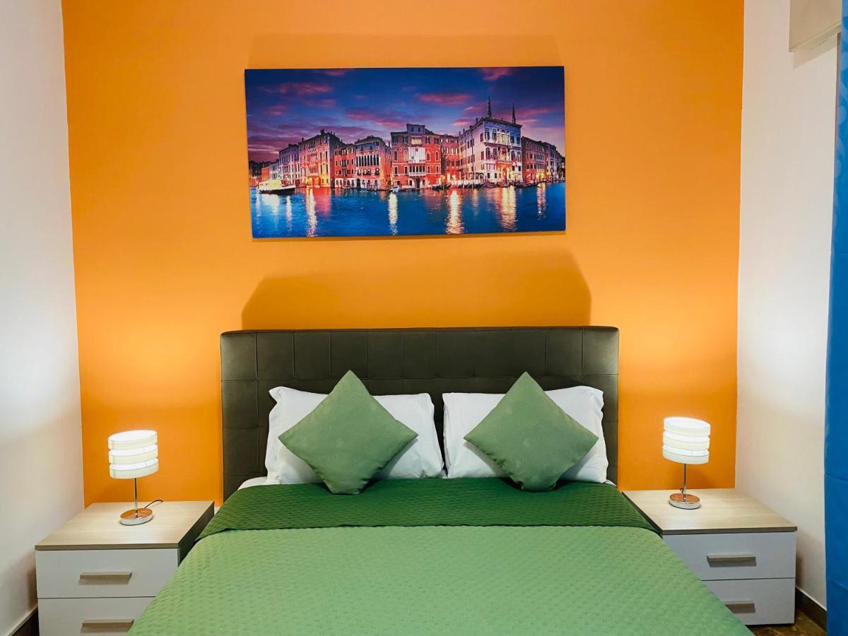 Venice Popular Residence Mestre Bagian luar foto
