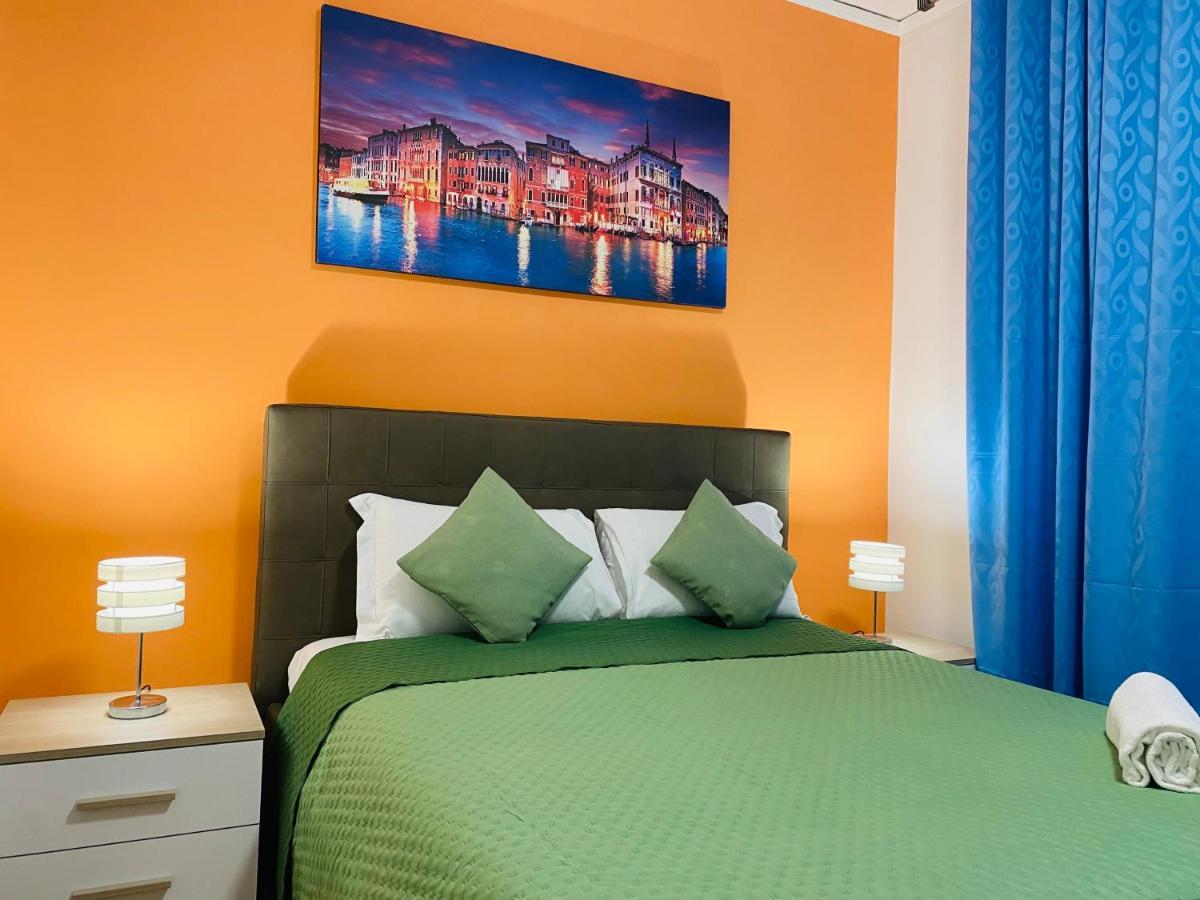 Venice Popular Residence Mestre Bagian luar foto