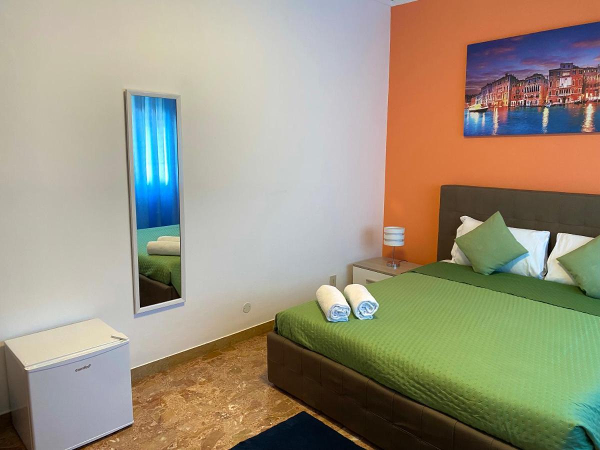 Venice Popular Residence Mestre Bagian luar foto
